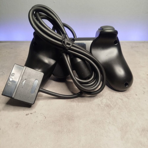 Wired controller for PlayStation 2 and 1 new, black