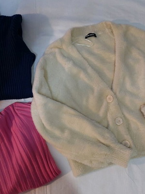 Tally Weijl large fitted turtleneck sweaters and short fluffy cardigan like new