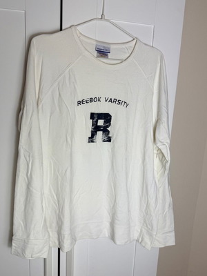 Reebok white medium sweatshirt blouse used