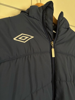 Umbro kids jacket like new, size 146cm, blue
