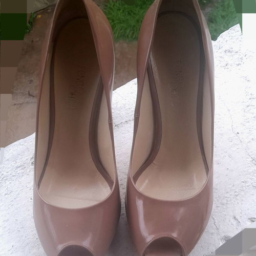 Fengshoe Peep-Toe Nude Leather Heels Size 39 Like New