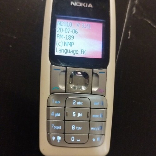 Nokia 2310 phone like new with new battery