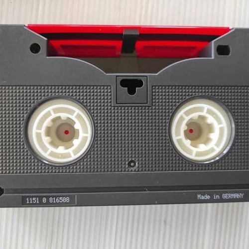Betacam cassette like new in its case