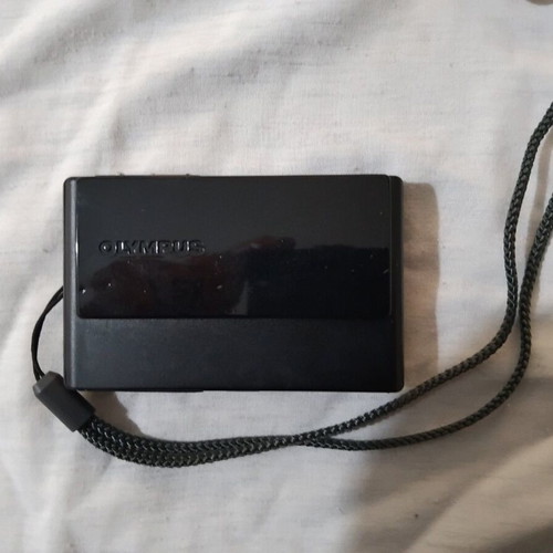 Olympus μ 1040 Slim like new, full box set with leather case