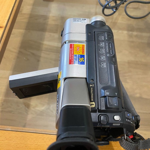 Sony Vision Handycam CCD with power supply, battery, remote and case