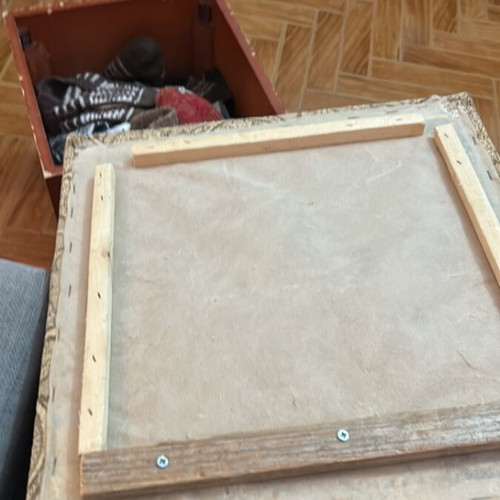 Storage bench like new with wheels