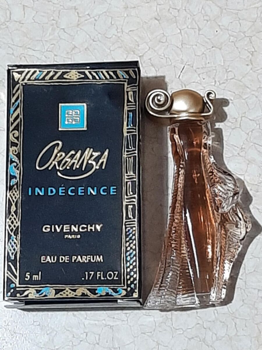 Organza Indecence Givenchy 5ml edp new,… - € 38,00 - Vendora.cy