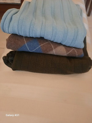 Men's sweaters/shirts like new, size M, set of 3 pieces