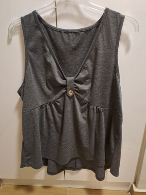 Sleeveless grey top, size XXL