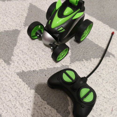 Remote control toy like new with batteries