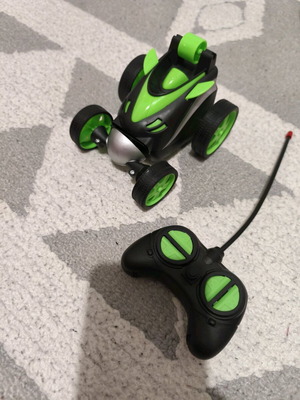 Remote control toy like new with batteries