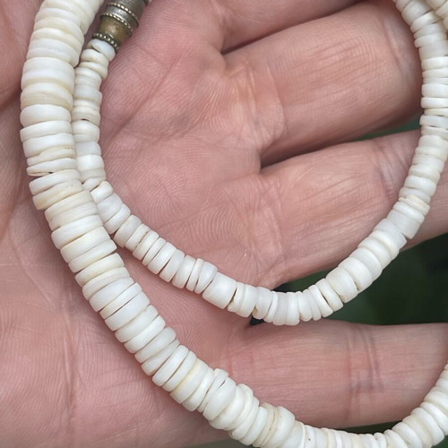 Vintage choker necklace made of bone, length 40 cm, like new