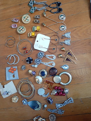 Earrings set, mixed new and used