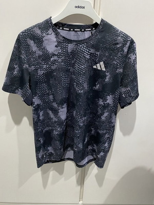 Adidas adi365 Iconic Animal Print Tee new, breathable climacool fabric