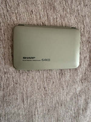 Sharp Electronic Organizer 64KB used with screen issue