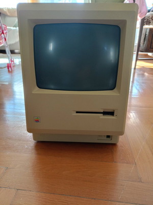 Apple Macintosh 512K 1984 used, without keyboard and mouse