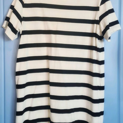 Mini T-shirt dress H&M like new, black and white, size M