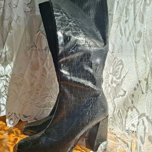 Crocodile boots like new Voi&Noi black size 38