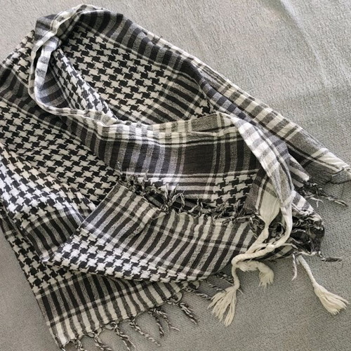 Palestinian scarf black and white used