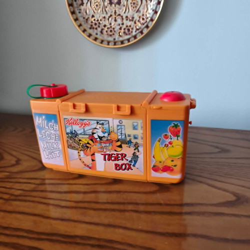 Kelloggs collectible breakfast box new with mascot