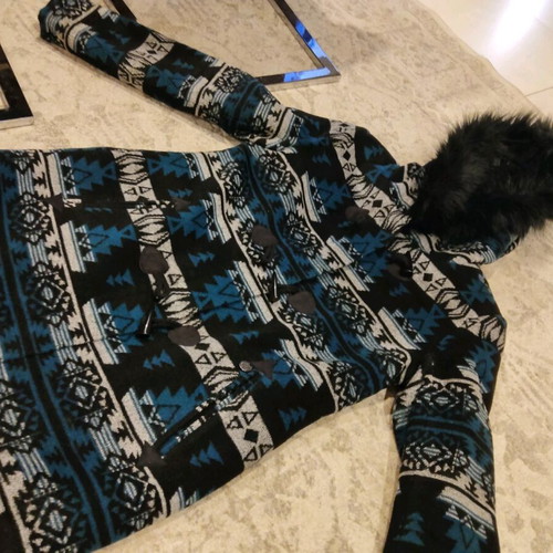 Attrattivo women's parka like new with synthetic fur size M