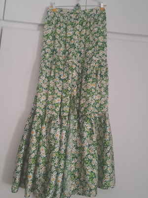 We Are satin skirt size large like new, multicolor green