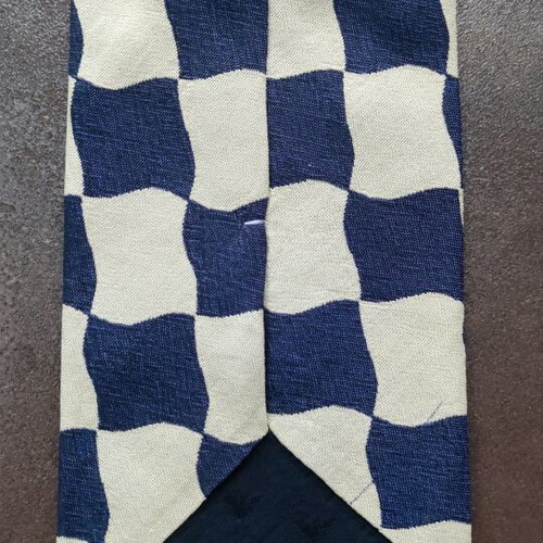 Silk tie Emporio Armani vintage with geometric pattern, like new