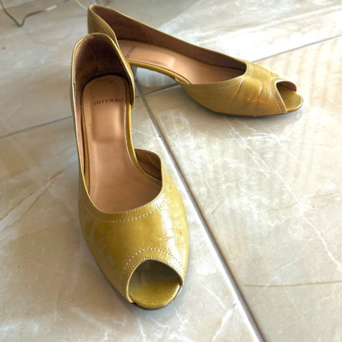 Leather peep toe pumps yellow, size 40, like new