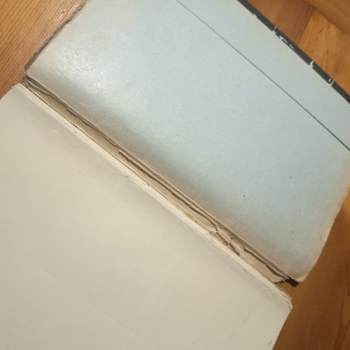 Δύο ελληνικά βιβλία της δεκαετίας του '60, λογοτεχνία