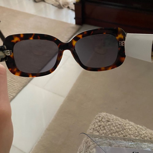 Shevoke sunglasses new with animal print and tortoise frame
