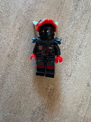 Lego Ninjago Myster E minifigures
