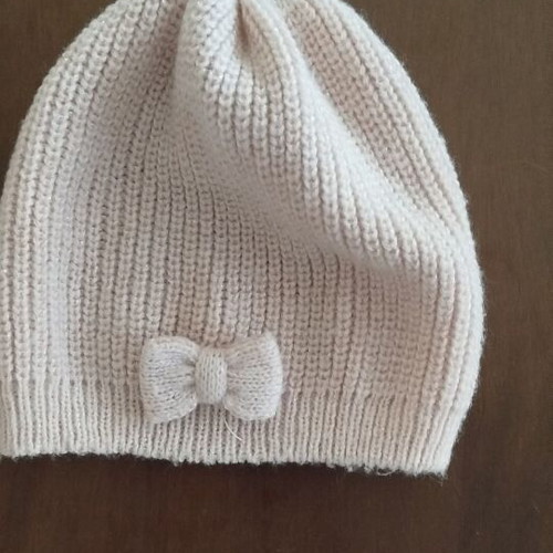 Children's girls set hat and neck warmer 4-8 years like new
