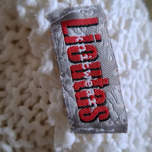 Women's knitted blouse like new, white, size M
