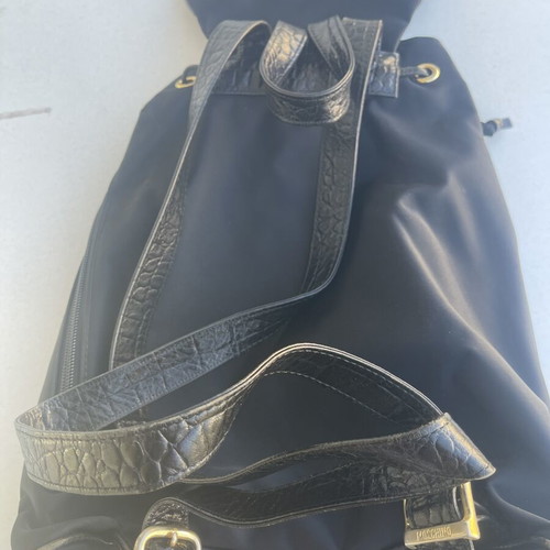 Moschino backpack like new, black color