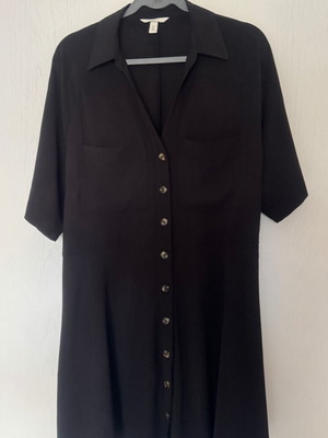 Black H&M Dress Shirt L like new, viscose