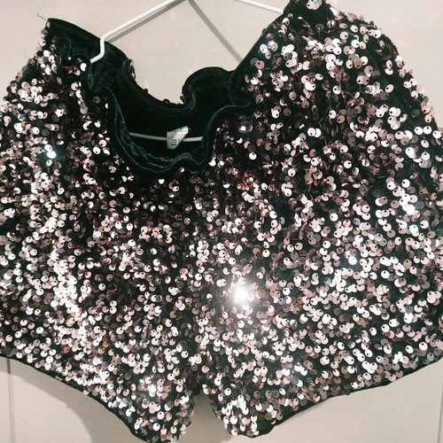 Girls' shorts with sequins like new, size 140-146, age 10-11