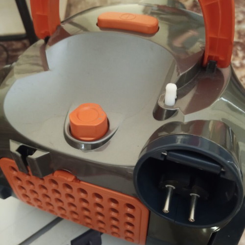 Singer vacuum cleaner VC2200 used
