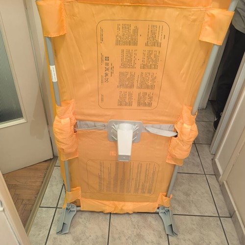 Chicco playpen bed like new with zipper side and mesh hole