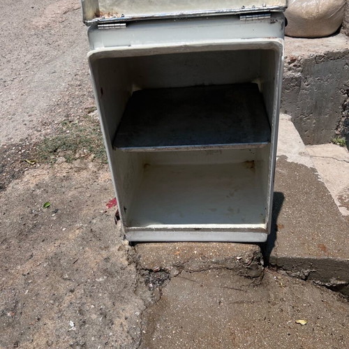 Delivery box used in good condition