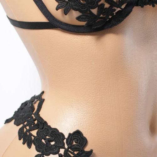 Lace two-piece lingerie set black new, sensual elegance