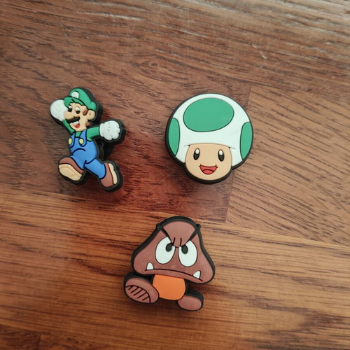 Super Mario pins set of 3 for Crocs new, colorful