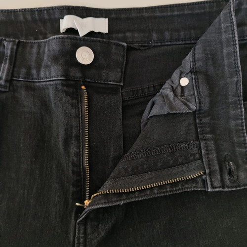 H&M Women's High-Waisted Stretch Jeans Size 42 Like New Black