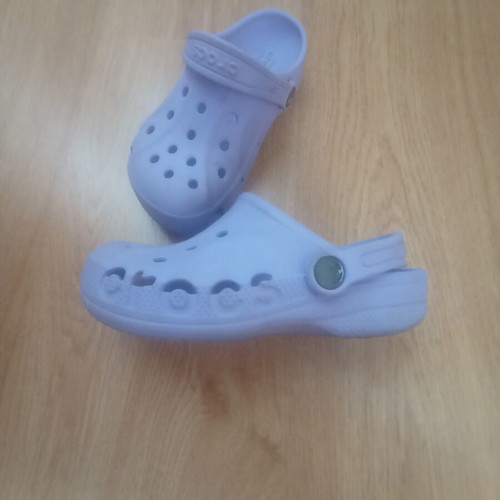Crocs Baya Clog light purple clogs with embossed logo, size 30