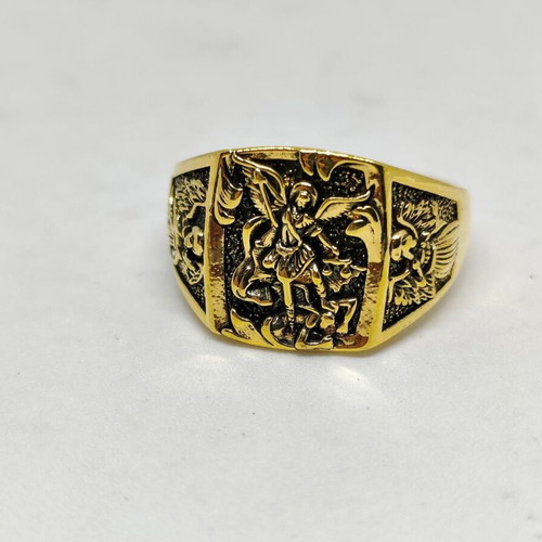 Men's Archangel Michael Ring like new, gold plated metal, size 12