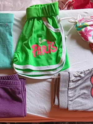 Clothing set used for 4-year-old girl with swimsuit and gifts