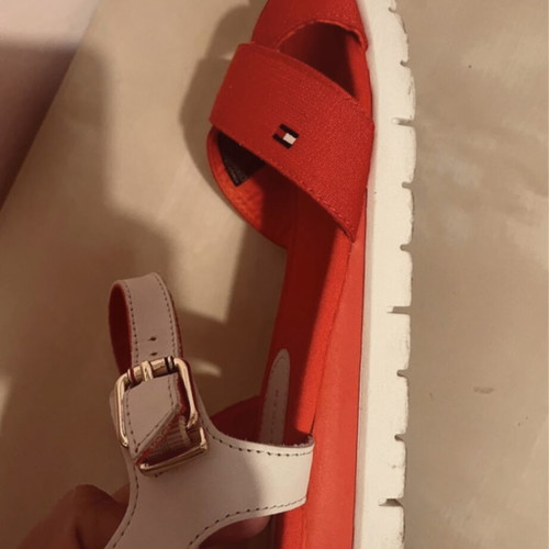 Tommy Hilfiger red criss-cross sandals size 40 like new