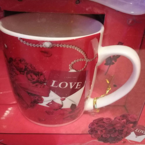 Coffee mug with saucer and spoon "LOVE" new
