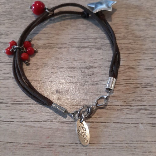 Gregio bracelet with 925 silver used, leather with red beads