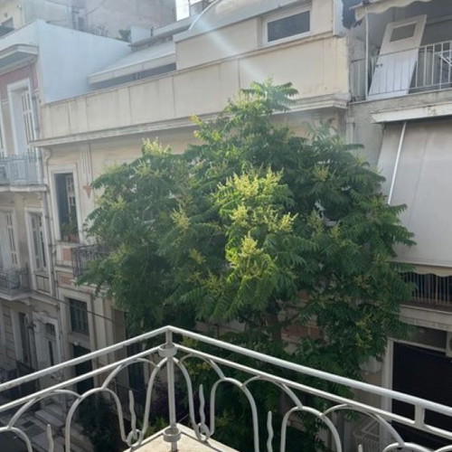 Διαμέρισμα 67 τ.μ., 2 υπνοδωμάτια, βεράντα, κλιματισμός, Εξάρχεια