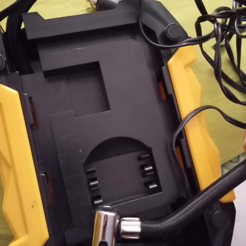 Portable digital car air pump like new with LCD and LED flashlight